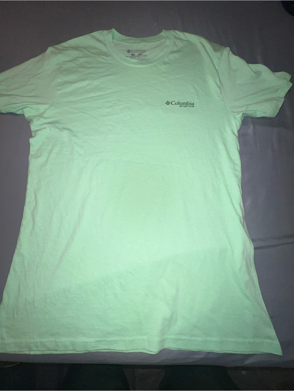 Men’s Columbia shirt